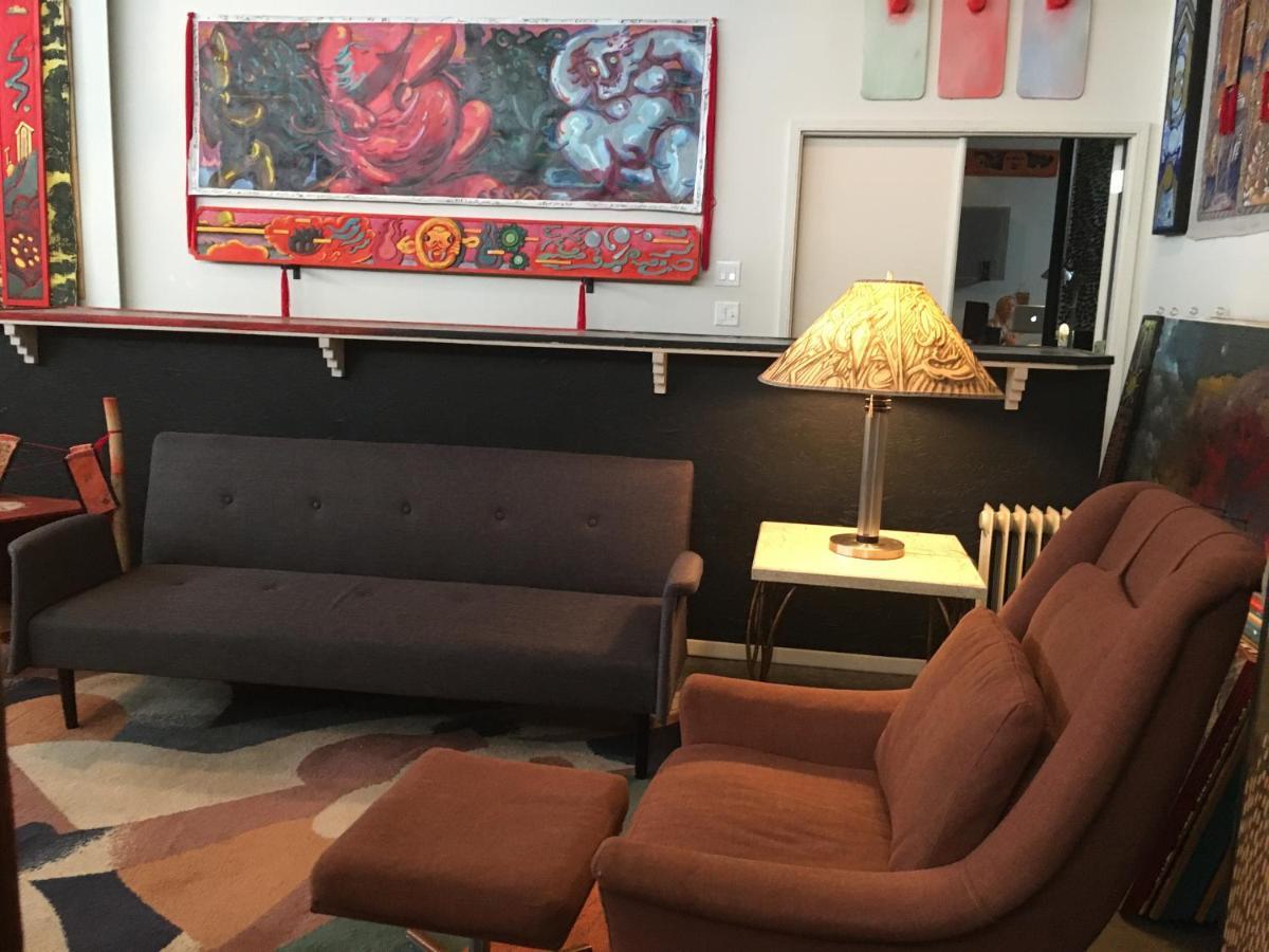 Space Castle: A 1950S Gas Station Transformed Into An Art Themed Wonderland Truth or Consequences Esterno foto