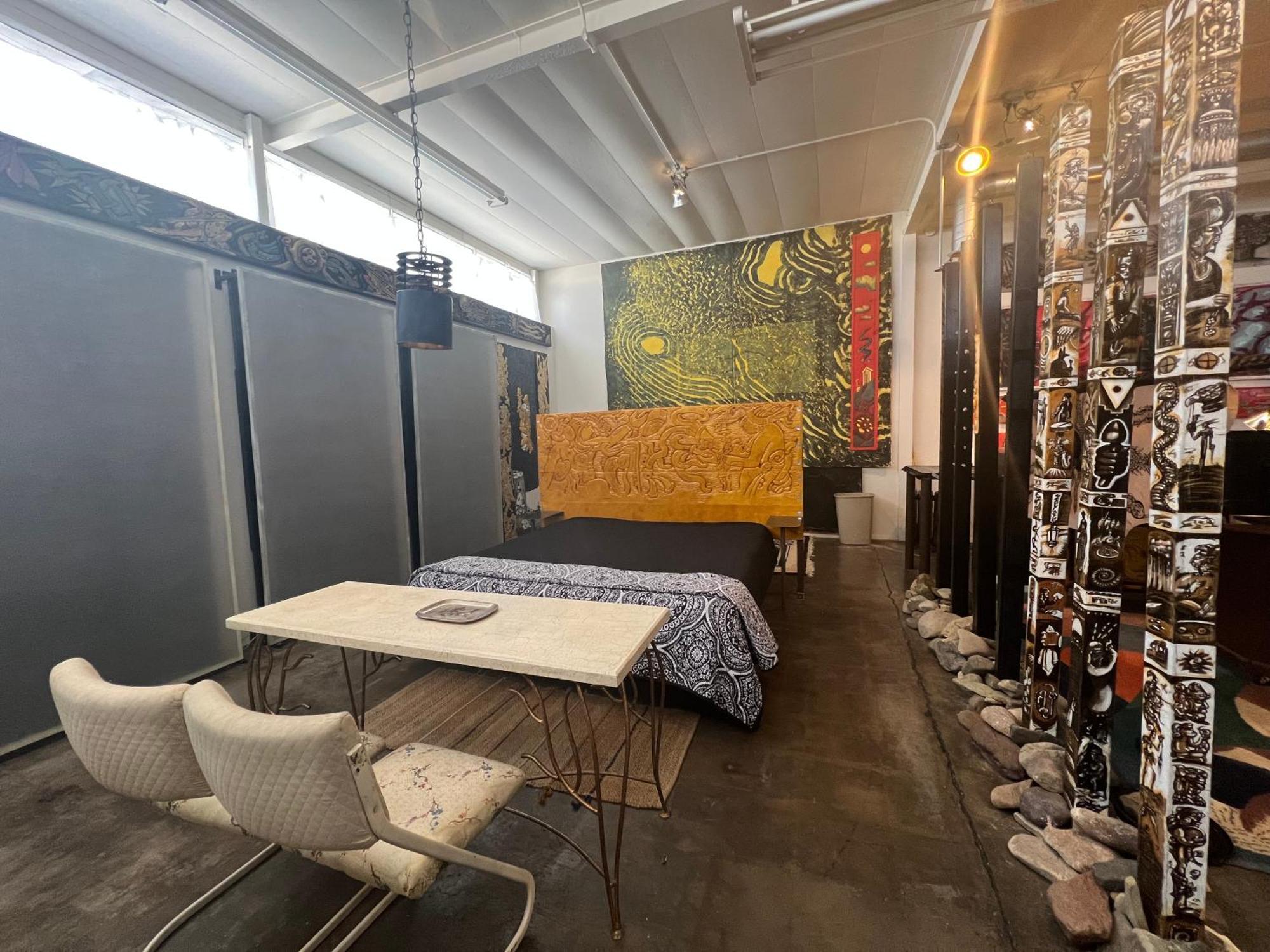 Space Castle: A 1950S Gas Station Transformed Into An Art Themed Wonderland Truth or Consequences Esterno foto